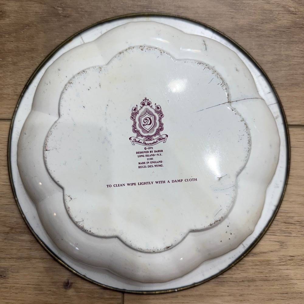 Vintage 1971 Daher Decorated Ware Floral Metal Tray Made in England Burgundy 12" - Picture 4 of 5